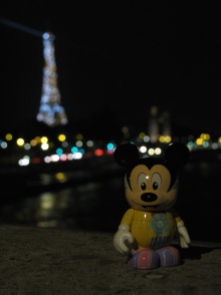Eiffel Tower at night <3